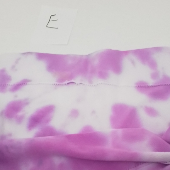NWOT Maternity Band Tie Dye - Picture 2 of 9